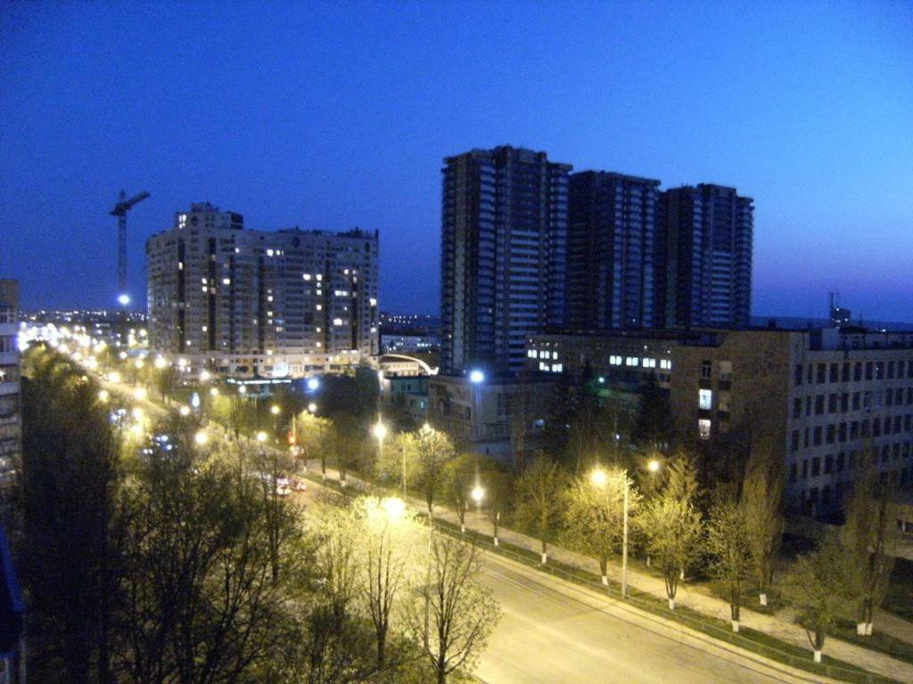 Modern Apartment With Panoramic View Near Metro 23August Kharkov Ngoại thất bức ảnh